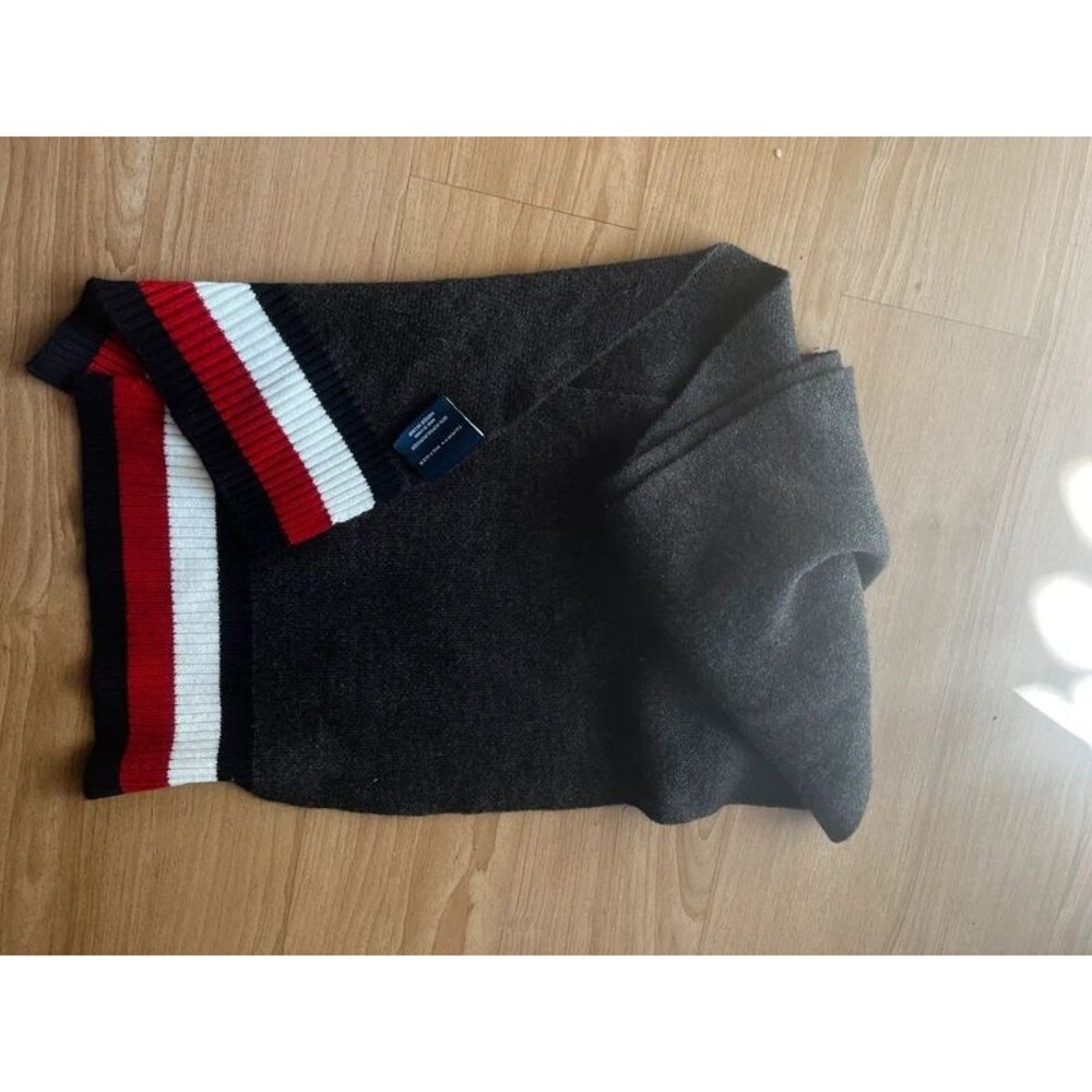 Scarf - Picture 2 of 2